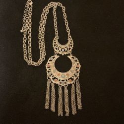 24” SilverTone Necklace With Attached Dangling Pendant With Aqua And Peach Stones