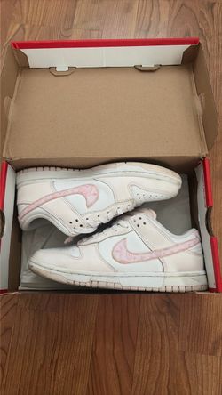 Nike dunk low women’s