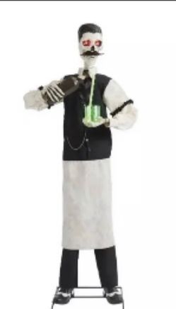 Halloween Popular Dean the Deathologist skeleton bartender animatronic