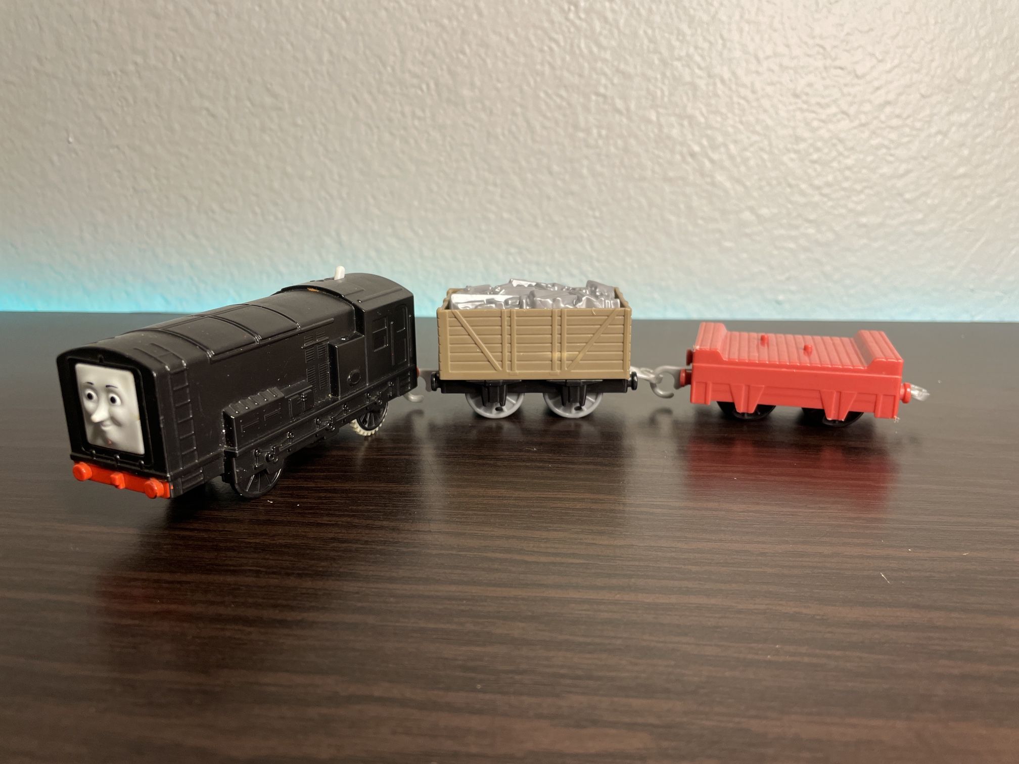 Thomas & Friends Trackmaster Diesel Mattel 2013 With Two Cargo Cars Tested/Works