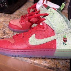 Sb Dunk High Strawberry Coough