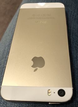 CRACKED SCREEN Apple iPhone 5S 16GB Gold & White UNLOCKED A1453 & NE334J/A  for Sale in San Marcos, TX - OfferUp