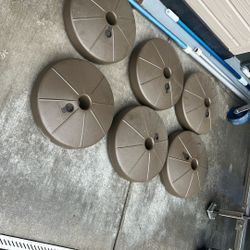 plastic umbrella stands FREE