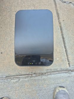 Mini trash can