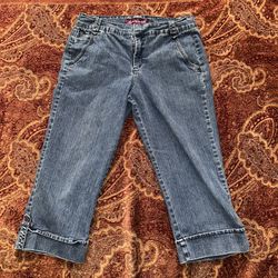 Gloria Vanderbilt 2000s Denim Capris in women’s size 10