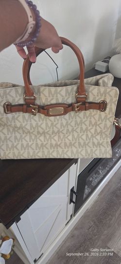 Michael Kors purse