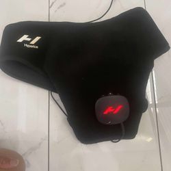 Hyperice Venom 2 - Shoulder (Right) Advanced Heat + Vibration Wrap
