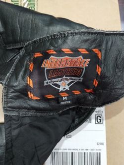 Chaparrera De Piel Negro