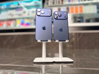 iPhone 17 Pro & iPhone 17 Pro Max (Unlocked) (Take It Home In Payments/ llévatelo a casa en pagos) only $10 down