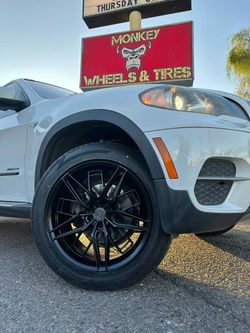 RINES 20" REVOLUTION CON LLANTA 255 55 20 ACCELERA