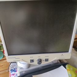 Desktop electronic magnifiers (CCTVs)