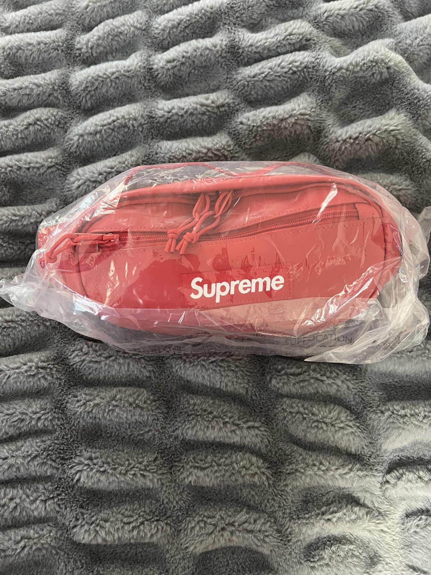 SUPREME LEATHER WAIST BAG