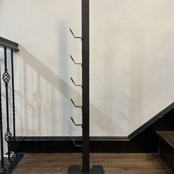 Metal Vacuum Stand