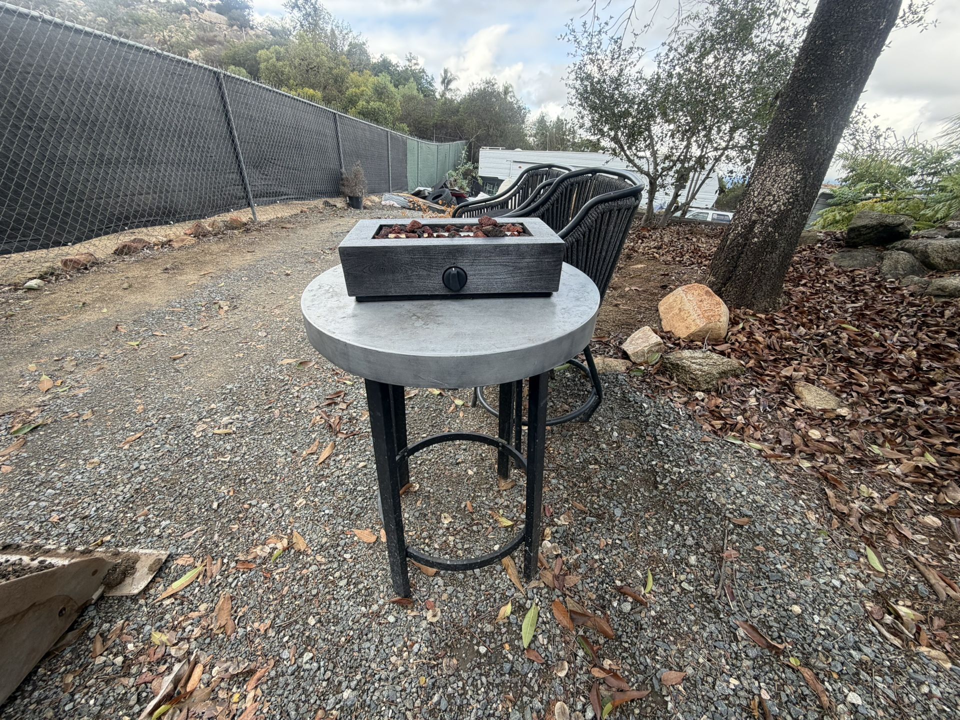Outdoor Table And Chairs 