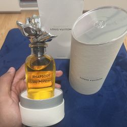 LV cologne