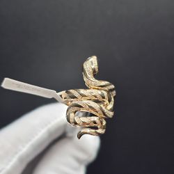 Anillo Oro 14K… 10.10 Gramos $1300