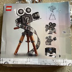 Lego Walt Disney Tribute Camera Set