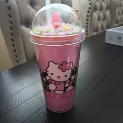 Drinking Cup. Hello Kitty New In Box. 