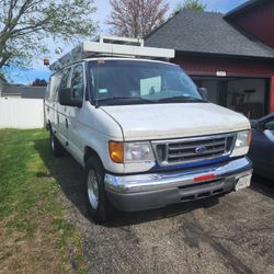 Ford E 350 Super Duty
