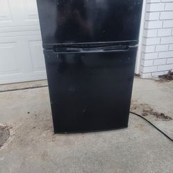 GE Mini Fridge Freezer