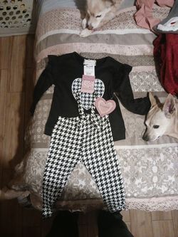 Between Girls Outfit 