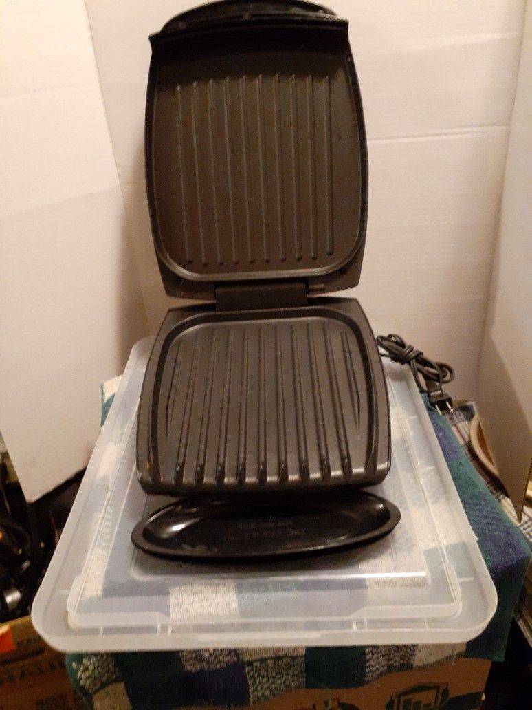 Deluxe George Foreman Grilling Machine