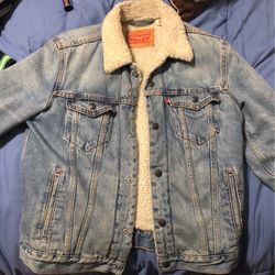 Levi Jean Jacket With Fur 