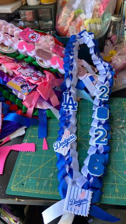 Dodgers Graduacion leis