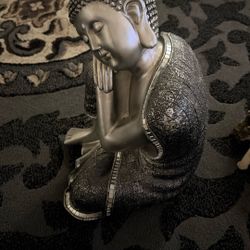 Home Decor A Relaxing Buddha