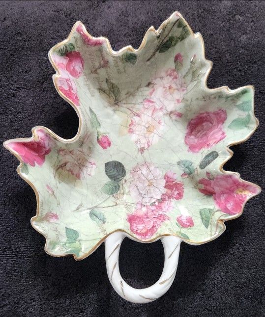 ANTIQUE ROYAL DANUBE CANDY ETC FLOWER DISH TRIM REALGOLD BOTANICAL LATIN WRITING