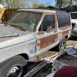 1990 Ford Bronco