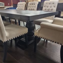 New 8-seater Dining Set