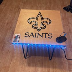 NEW ORLEANS SAINTS SIDE TABLE WITH LED LIGHTS, USB PORTS, & POWER SUPPLY