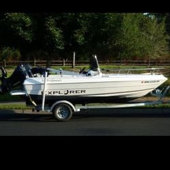 1999 Campion Center Console W/ Trailer