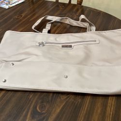 HANDBAG/ TRAVEL BAG/POCKETBOOK 