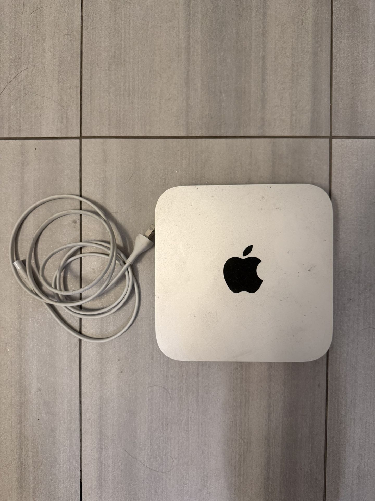 Mac Mini M1 (2020) – 8GB / 512GB – Works Great