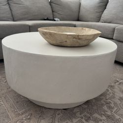 White Coffee Table Round