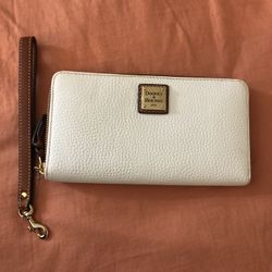New Around Phone Wristlet, White Dooney & Bourke