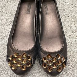 Kenneth Cole Reaction bronze metallic flats in size 6.5