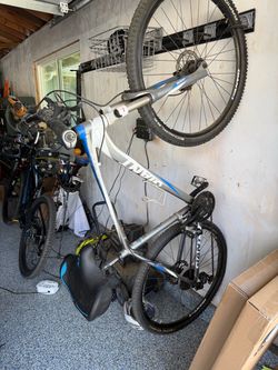 6 bikes