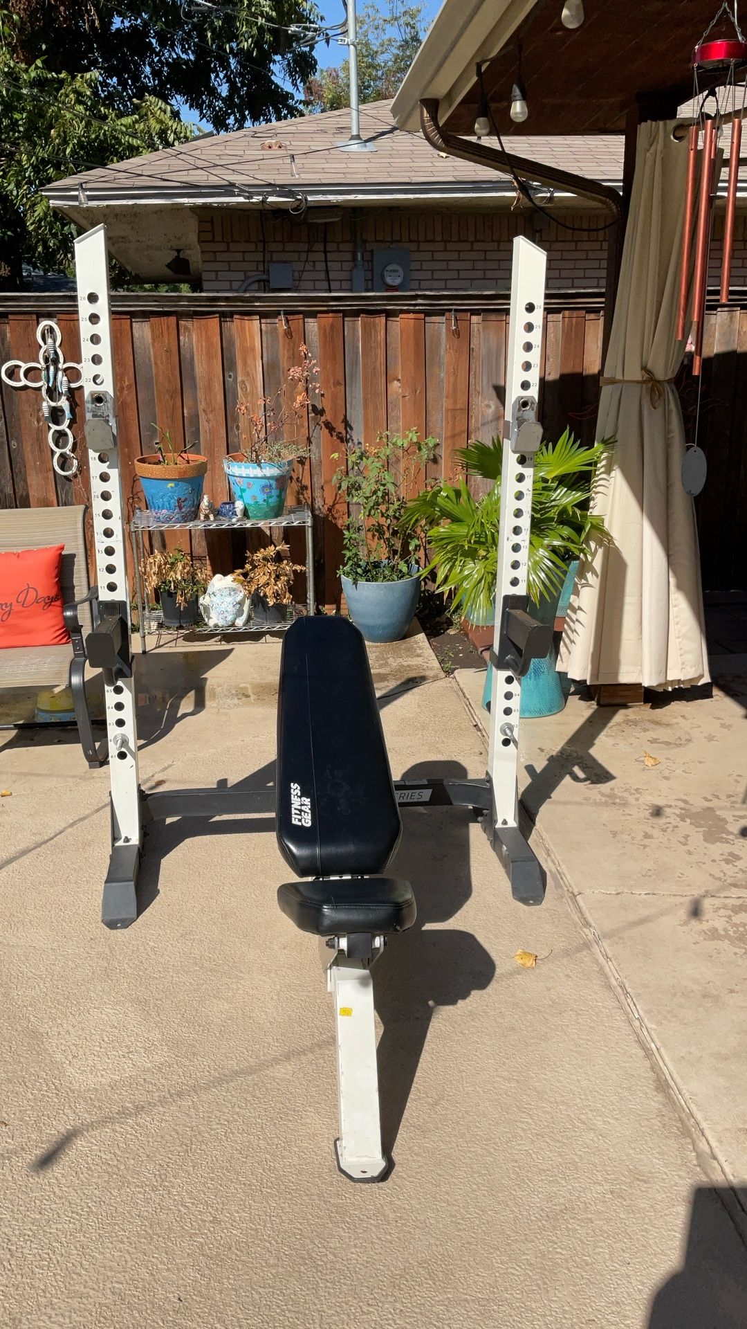 Weights /Bench