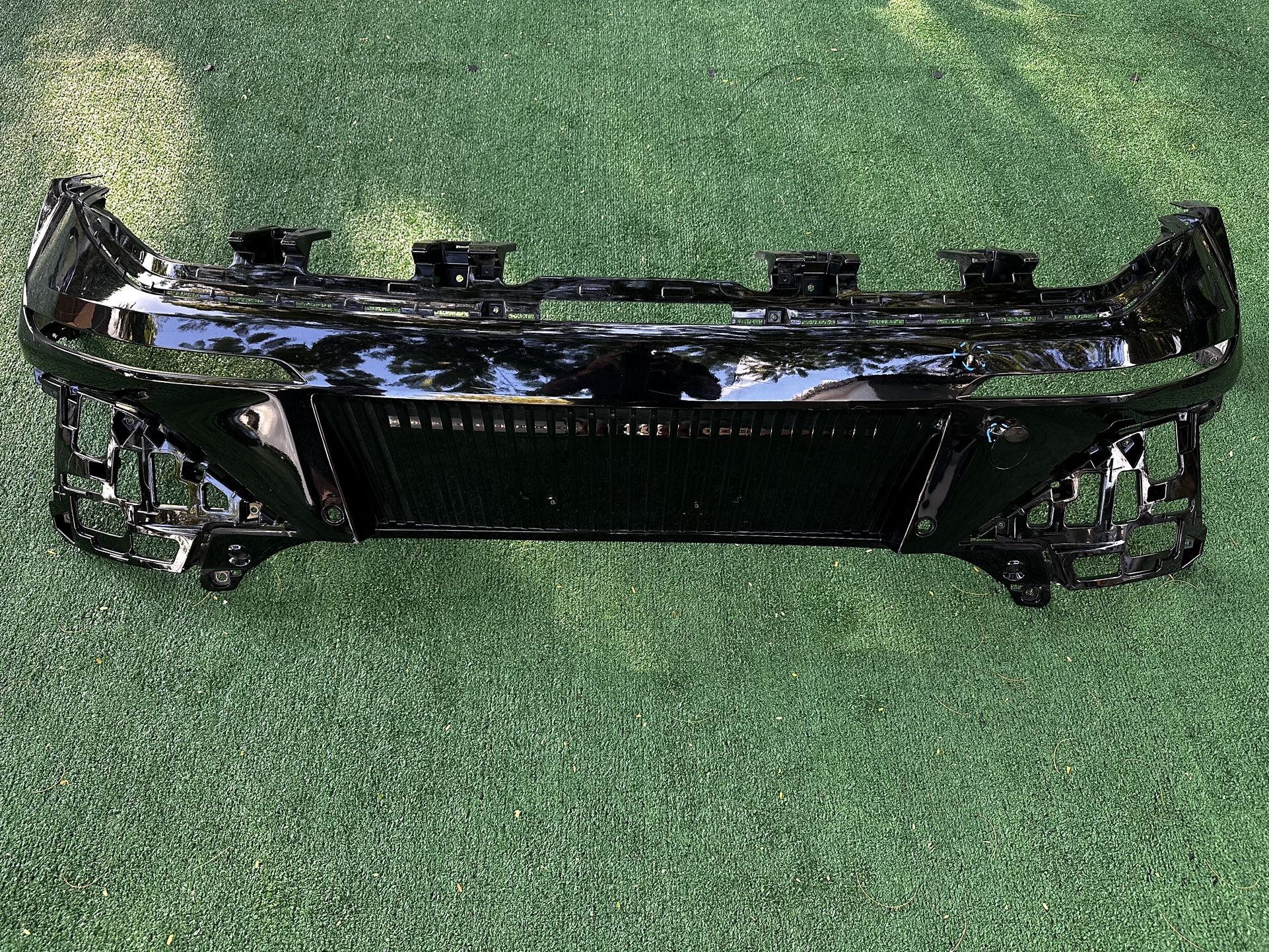 Hyundai EV6 Wind Rear Lower Bumper De Abajo 2022 2023 2024