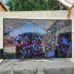 SAMSUNG TV 65 SMART