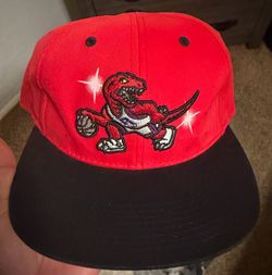 Mitchell & Ness Red NBA Toronto Raptors Team Snapback Hat - OSFA