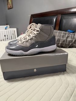 Jordan’s 11s cool gray