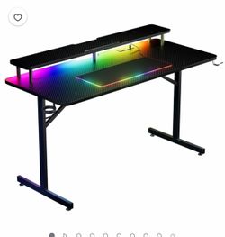 Gaming desk