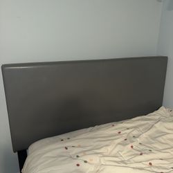  Headboard 