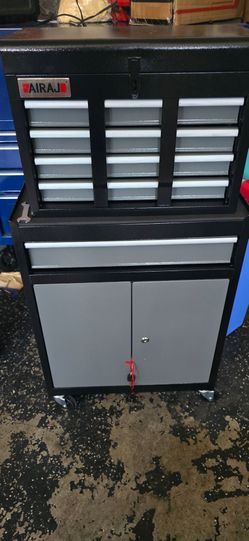 BRAND NEW Tool box