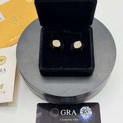 Mens & Womens earrings VVS