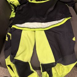 Set of Answer Riding Gear